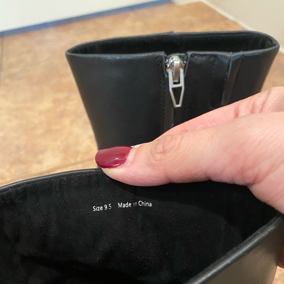 Dolce Vita Lochly Boots - Picture 6 of 8